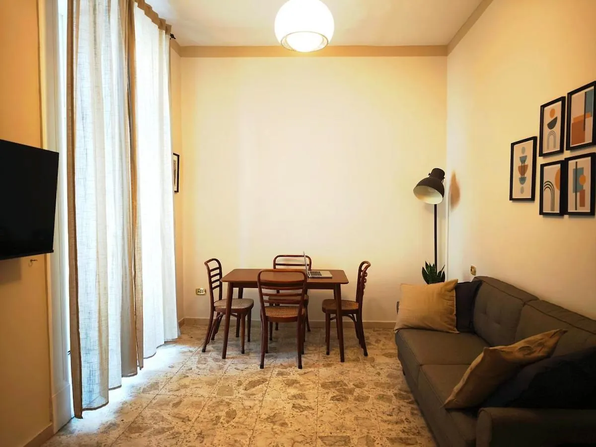 Domus Lux Apartment Naples Italy